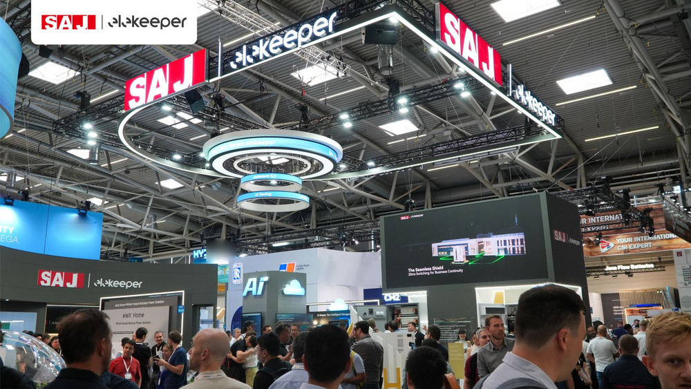 InterSolar stand photo-16to 9(1).jpg